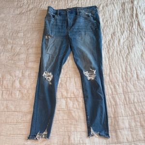 American Eagle The Dream Jean super high-rise distressed jegging